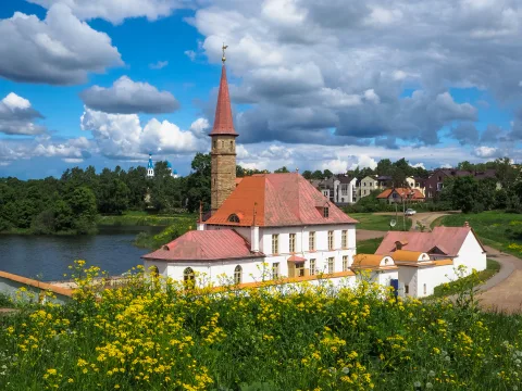 Афиша: Гатчина, Приоратский и Большой дворцы в Санкт-Петербурге 18 августа 2026