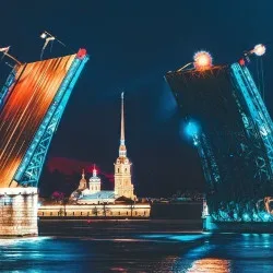 Афиша: Ночная экскурсия с прогулкой на автобусе и теплоходе по Петербургу в Санкт-Петербурге 14 сентября 2026