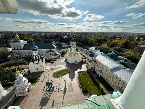 Афиша: Услышать монастырь: экскурсия с подъёмом на колокольню в Сергиевом Посаде 7 августа 2026