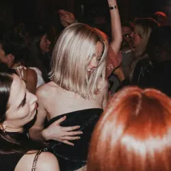Афиша: Вечеринка под разводными мостами с DJ и баром в Санкт-Петербурге 9 августа 2026