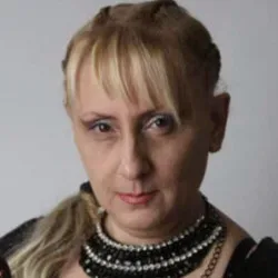 Афиша: Виктория Кузьминова «Под звуки нежных струн» во Владикавказе 17 сентября 2026
