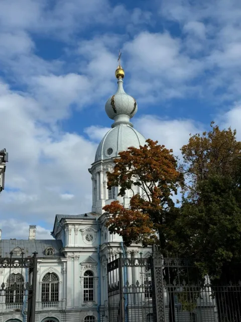 Афиша: Подъём на звонницу Смольного собора в Санкт-Петербурге 4 августа 2026