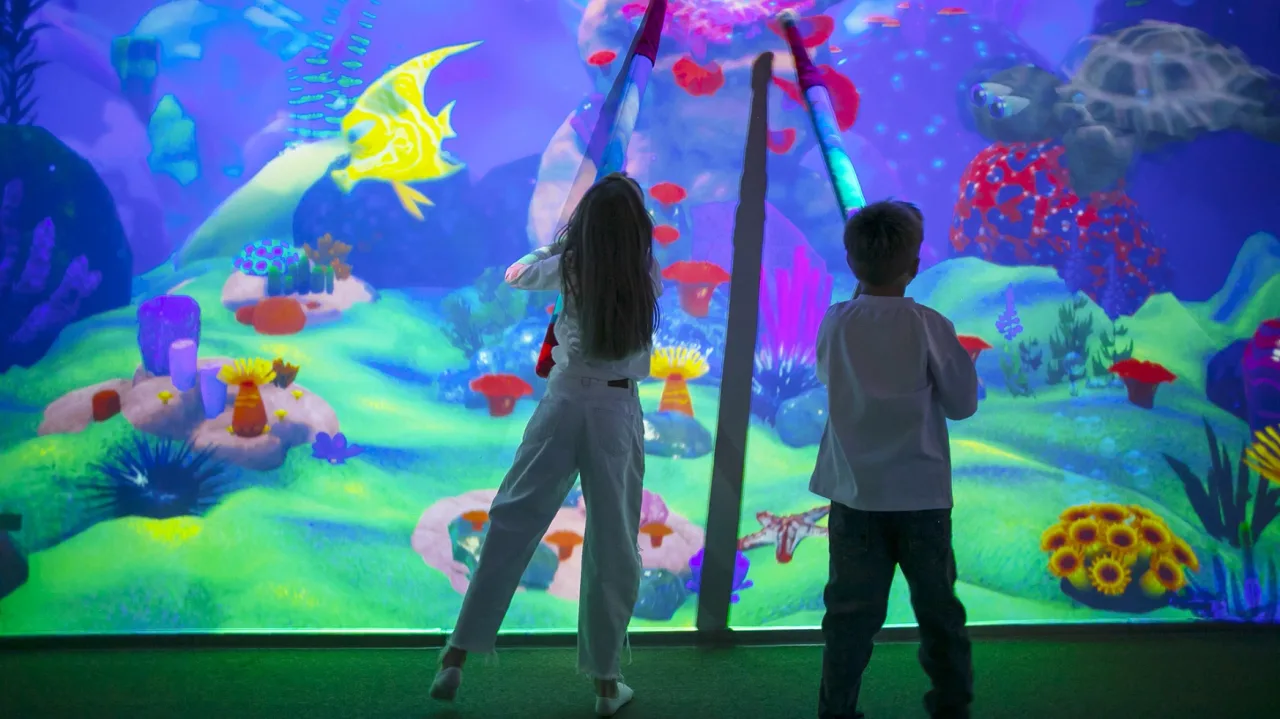 Афиша: Мультимедийное путешествие в Hello Park в Москве 17 июля 2026