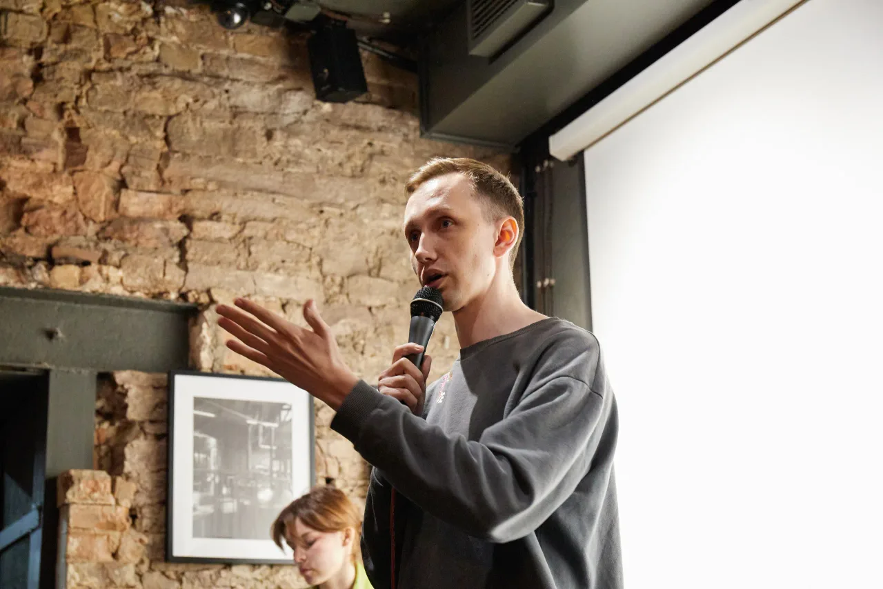 Афиша: Стендап на заводе в Красноярске 15 августа 2026