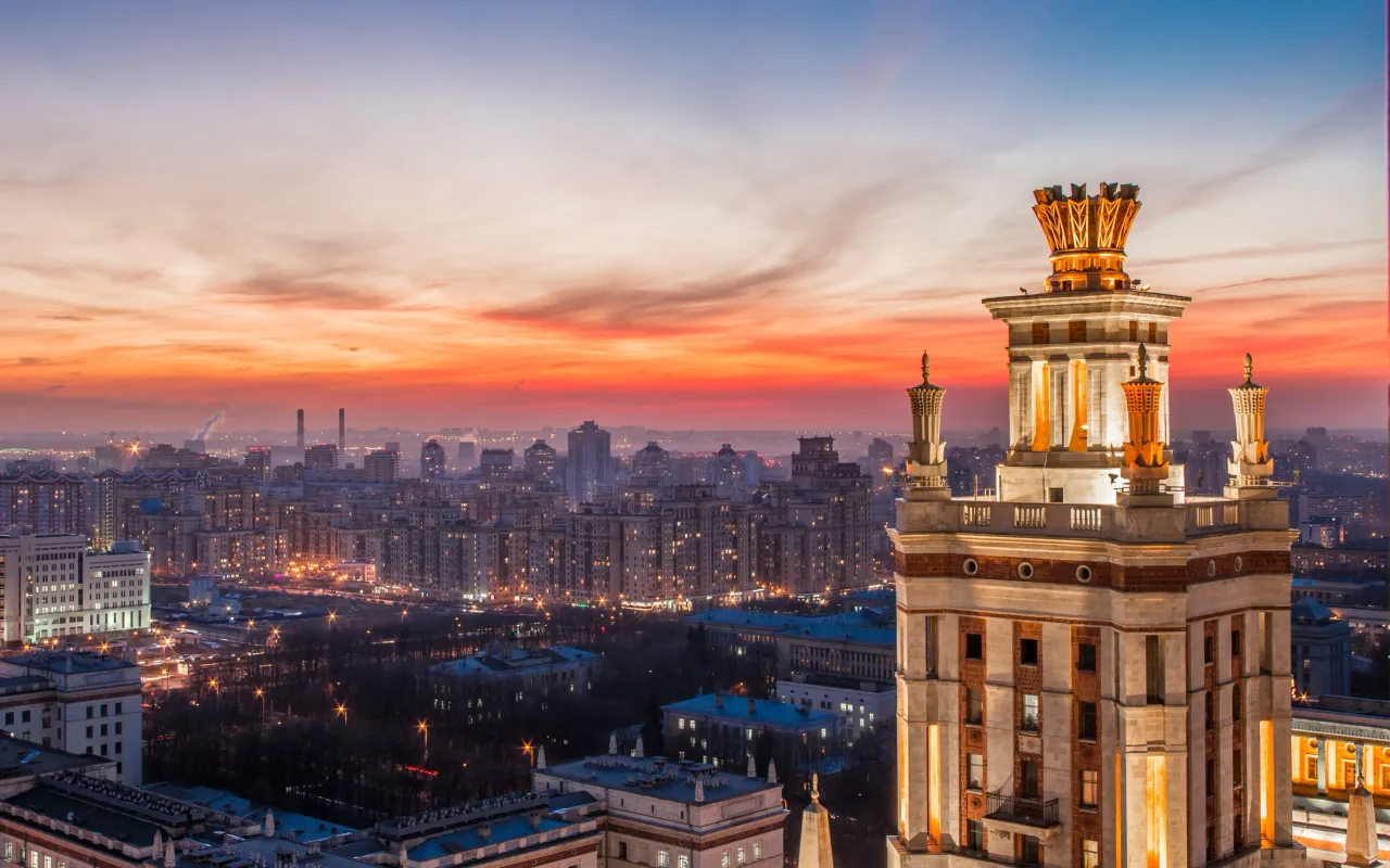 Афиша: Москва в свете огней: вечерняя обзорная экскурсия в Москве 8 августа 2026