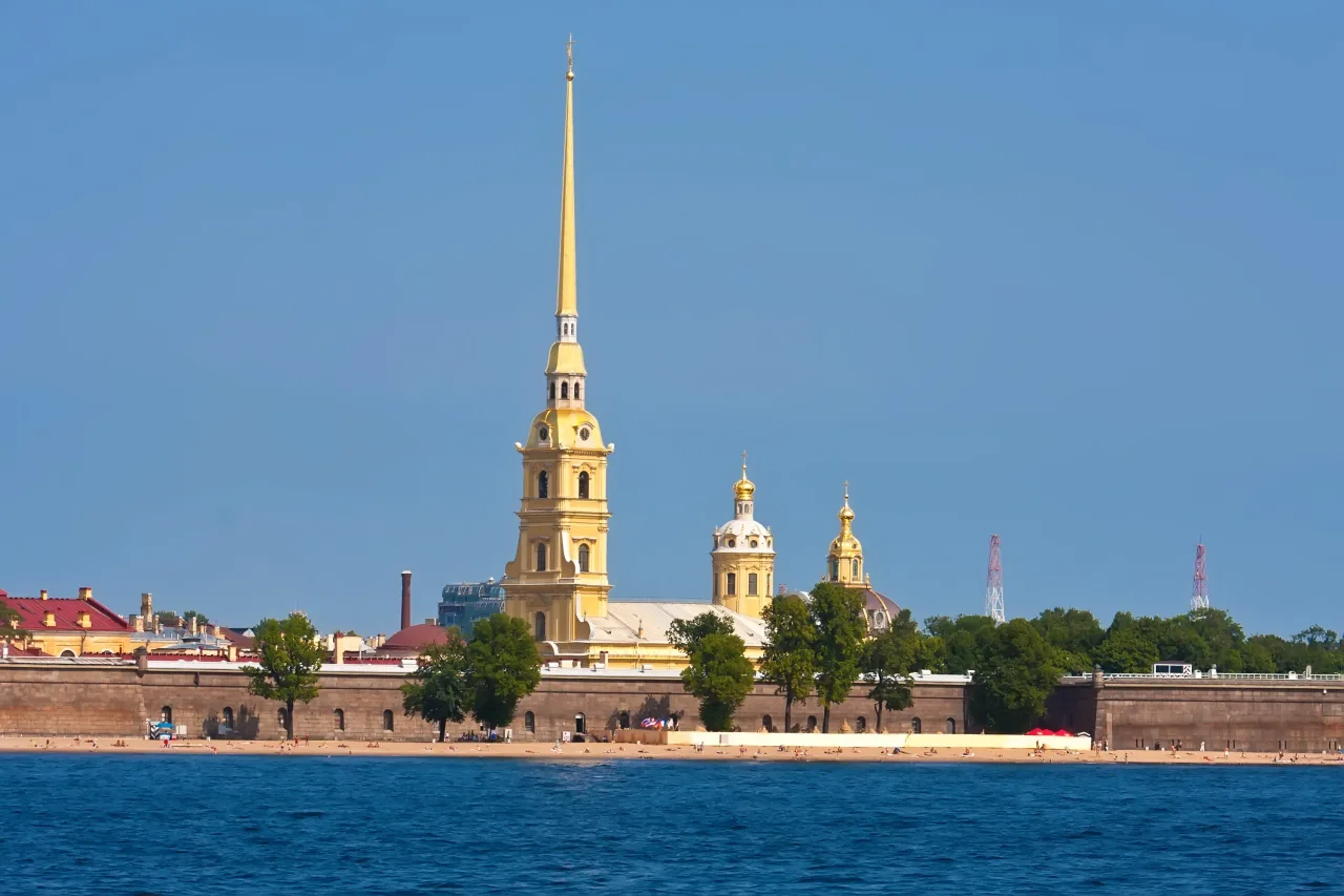 Афиша: Обзорная экскурсия по Северной столице с посещением Исаакиевского собора в Санкт-Петербурге 4 августа 2026