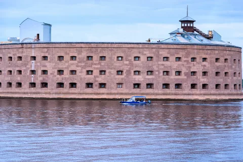 Афиша: Форт Константин. Морская прогулка. Остров фортов в Санкт-Петербурге 8 августа 2026