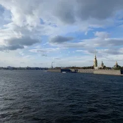 Афиша: Обзорная экскурсия на автобусе с прогулкой по Петропавловской крепости в Санкт-Петербурге 27 августа 2026
