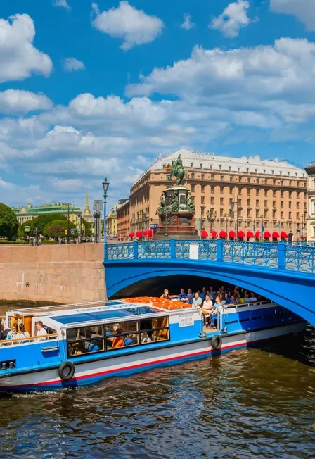 Афиша: Петербург с воды: Аврора, Эрмитаж и Петропавловская крепость на теплоходе в Санкт-Петербурге 13 августа 2026