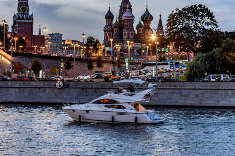 Афиша: Прогулка на яхте Фэйрлайн Фантом 40 в Москве в Москве 22 сентября 2026