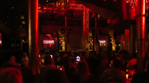 Афиша: Вечеринка Comedy Club в Санкт-Петербурге 21 августа 2026