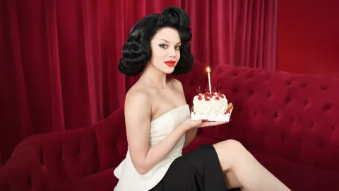 Афиша: Бурлеск и стендап / Burlesque & Stand-up в Москве 7 августа 2026