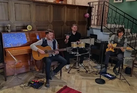 Афиша: Влюблённые в гитары / Las Guitarras Enamoradas в Красноярске 7 августа 2026