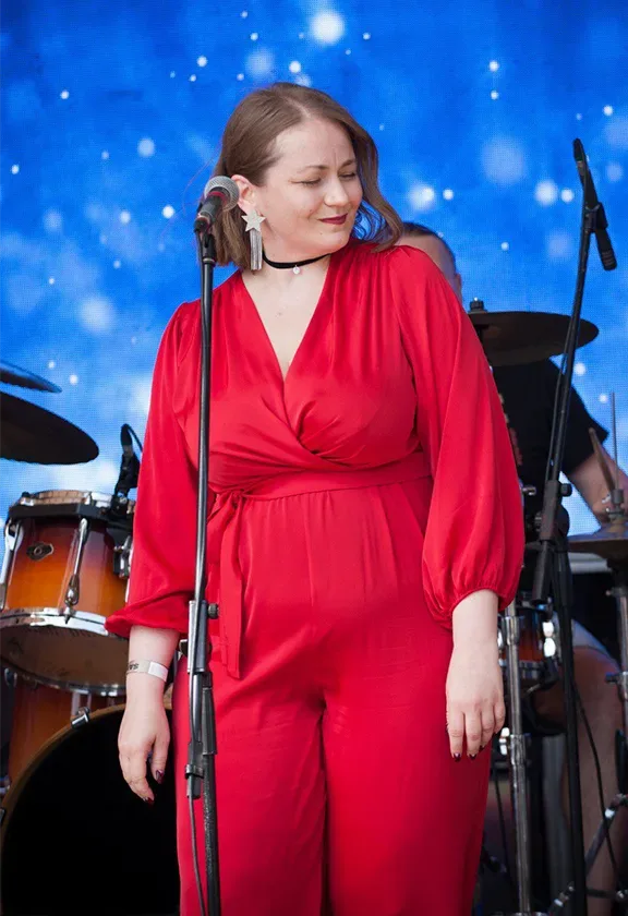 Афиша: Зина Алимова & Soul Bridge: Трибьют Арете Франклин в Москве 7 августа 2026