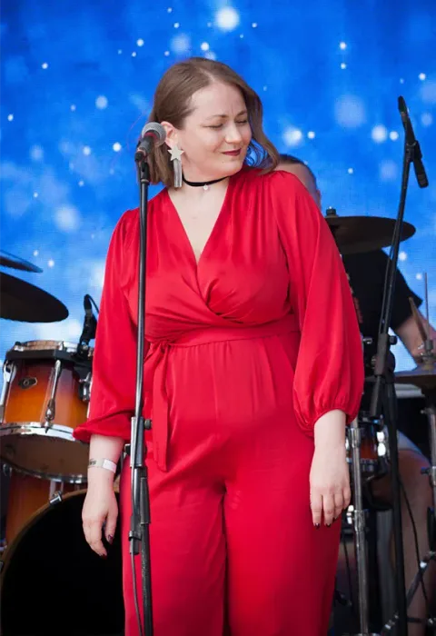 Афиша: Зина Алимова & Soul Bridge: Трибьют Арете Франклин в Москве 7 августа 2026