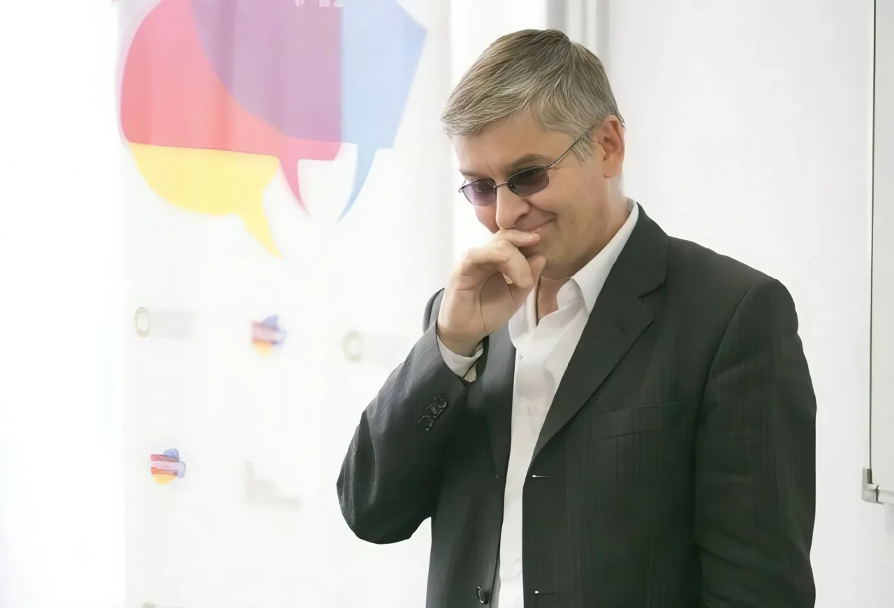 Афиша: Поэты, президенты и другие рассказчики в Москве 17 сентября 2026