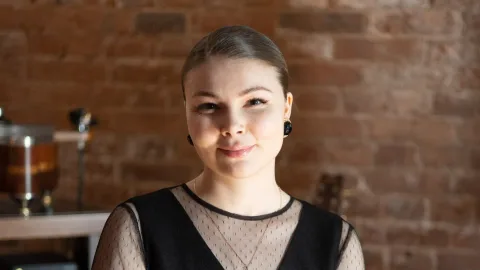 Афиша: Ангелина Дронова. Очень приятно, Царь! Смотр невест на Руси в Москве 23 сентября 2026