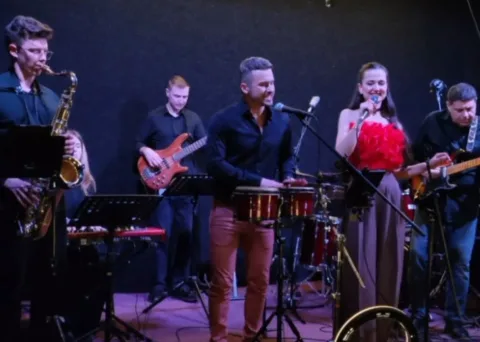 Афиша: Galary Band с программой «Magical Night Of The '80s» в Москве 18 ноября 2026