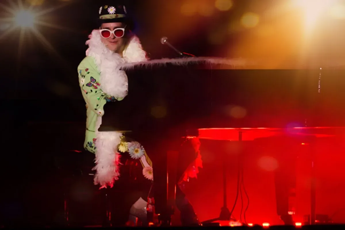 Афиша: Elton шоу в Москве 16 декабря 2026