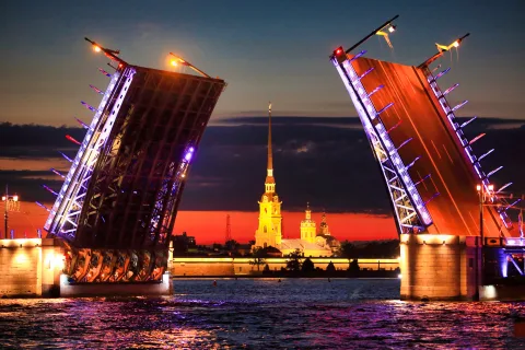 Афиша: Разводные мосты на теплоходе в Санкт-Петербурге 24 апреля 2027