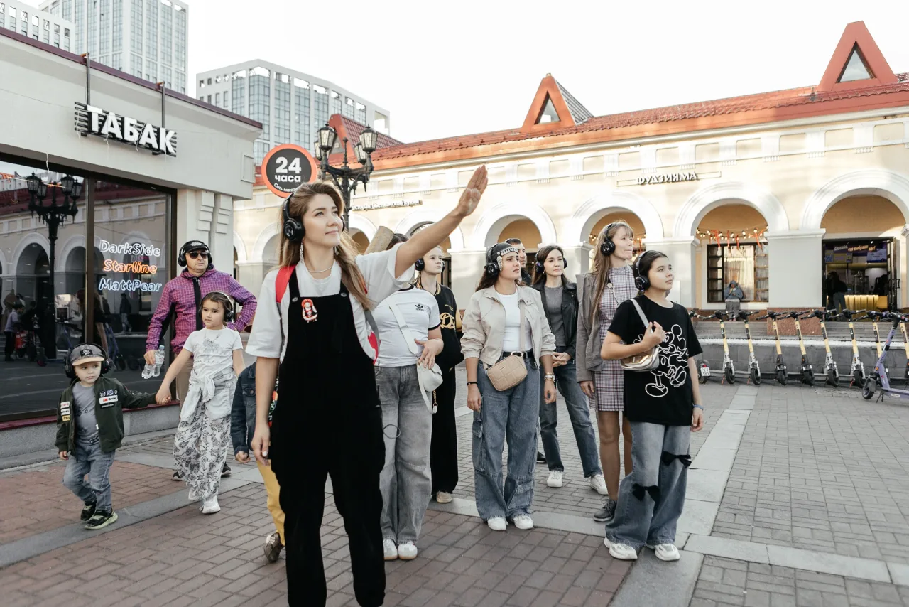 Афиша: По Уфе в наушниках: иммерсивная обзорная прогулка по городу в Уфе 20 сентября 2026