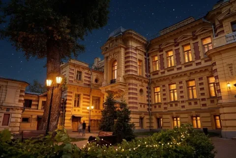 Афиша: Рок-симфония в особняке: Queen & Muse в Москве 26 сентября 2026