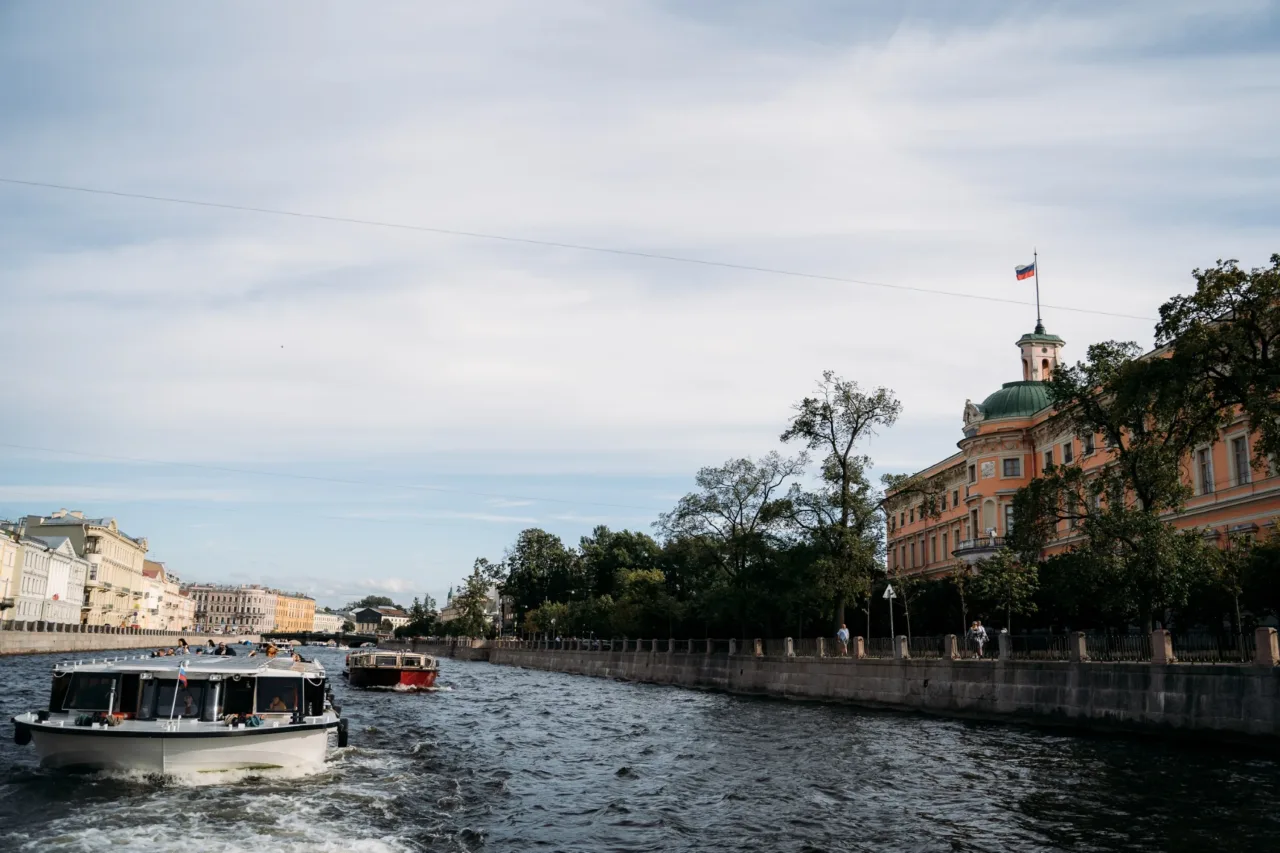 Афиша: Северная Венеция — вечный город на воде. От Фонтанки по малым каналам центра города в Санкт-Петербурге 3 августа 2026
