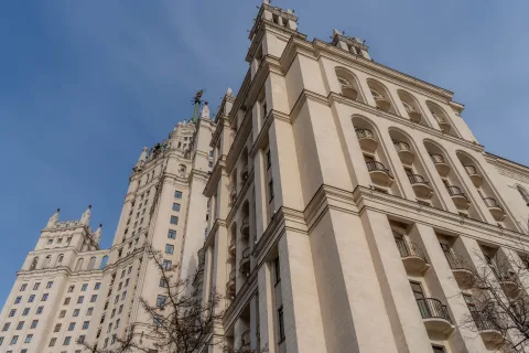 Афиша: Высотка на Котельнической набережной в Москве 6 августа 2026