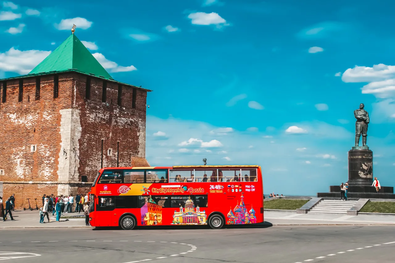 Афиша: Экскурсия на двухэтажном автобусе City Sightseeing в Нижнем Новгороде 26 сентября 2026