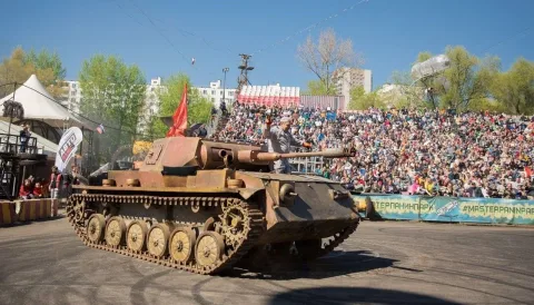 Афиша: Шоу Монстр Траки против Танков в Москве 20 марта 2027