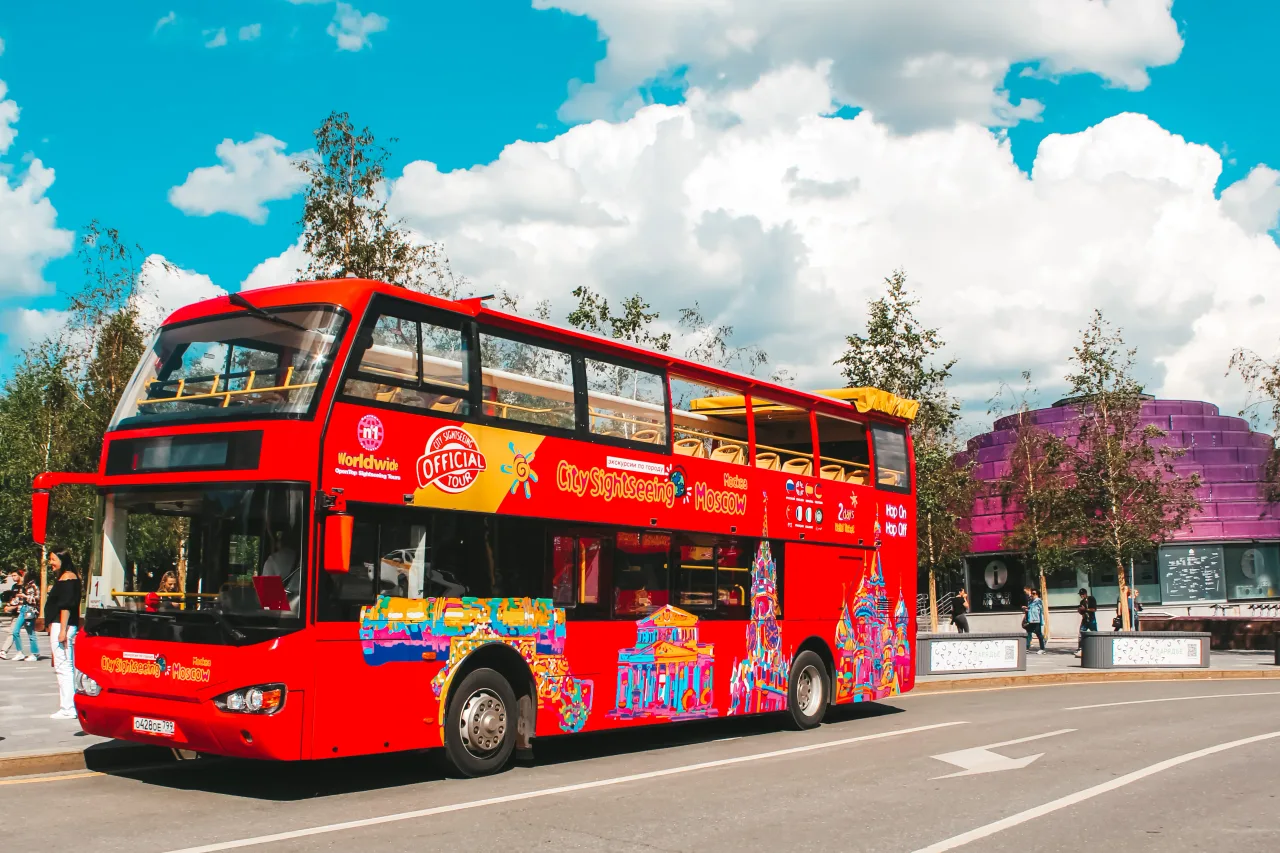Афиша: Экскурсия на двухэтажном автобусе City Sightseeing по Москве в Москве 25 октября 2026