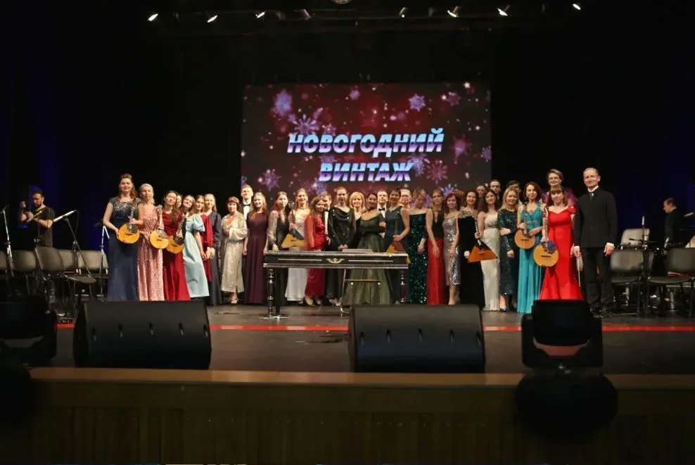 Афиша: Уральский русский оркестр «Новогодний винтаж – 3» в Екатеринбурге 26 декабря 2026