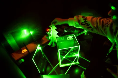 Афиша: Научный Новый год Sciencely в Казани 19 декабря 2026