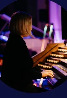 Афиша: «Новогодний концерт. Рок на двух органах. Scorpions, David Bowie, Nirvana, Pink Floyd, Muse, Massive attack» в Москве 4 января 2027