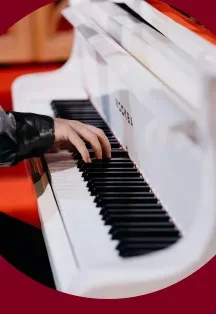 Афиша: «Рок-баллады в Новый год. Scorpions, The Beatles, Metallica, Sting» в Москве 1 января 2027