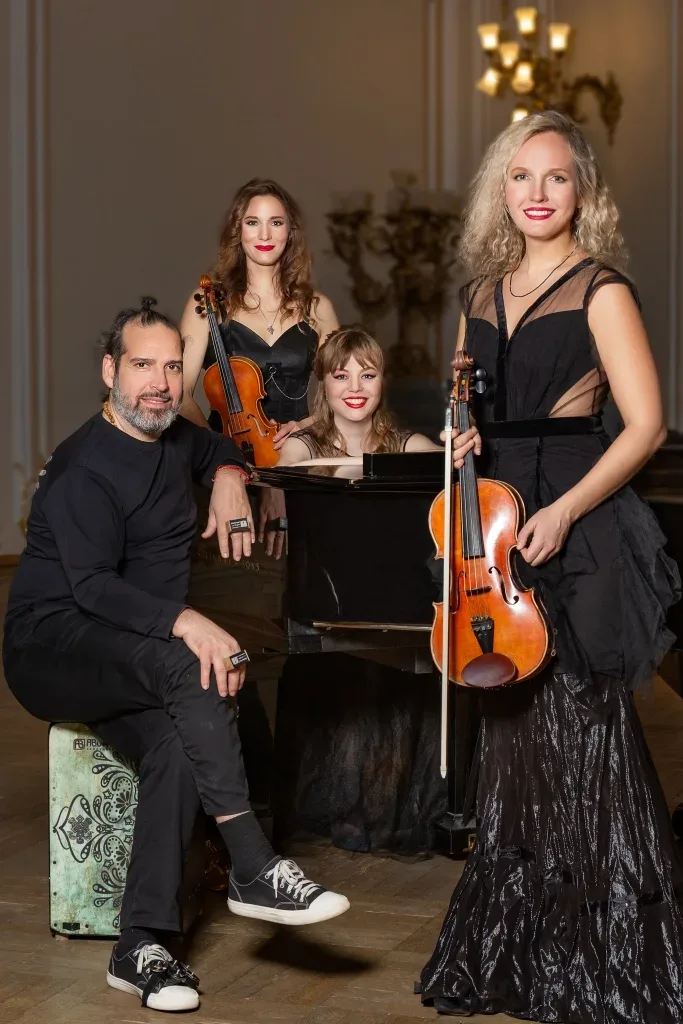 Афиша: концерт "Рок-хиты при свечах" в Санкт-Петербурге 8 января 2027