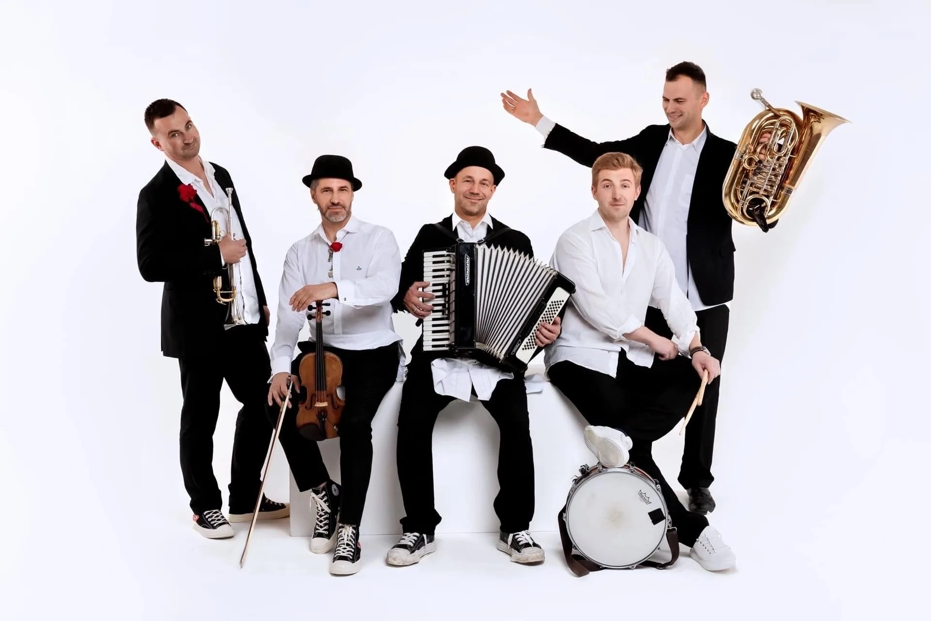 Афиша: Acid Hasid. Византийский орнамент в Санкт-Петербурге 1 апреля 2026