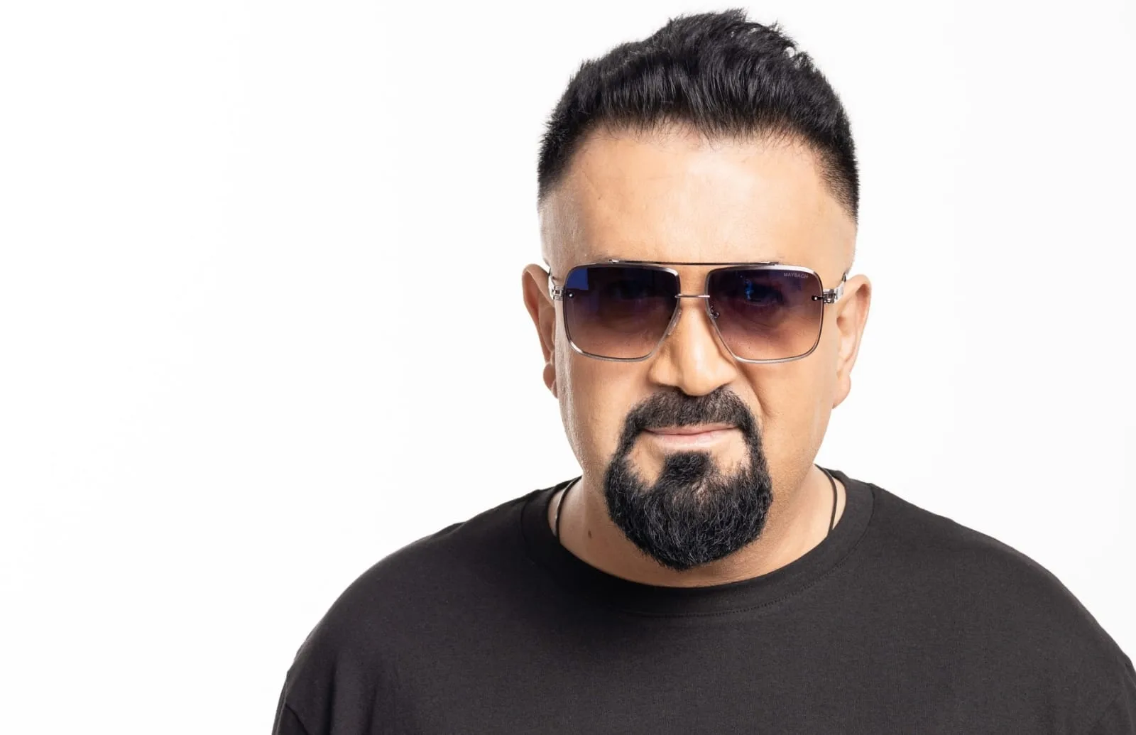 Афиша: Александр Айвазов в Сургуте 25 апреля 2026