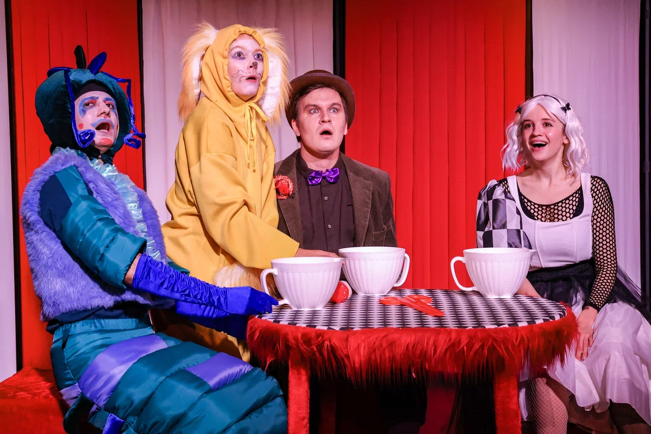 Афиша: Алиса в Стране чудес в Москве 5 апреля 2026