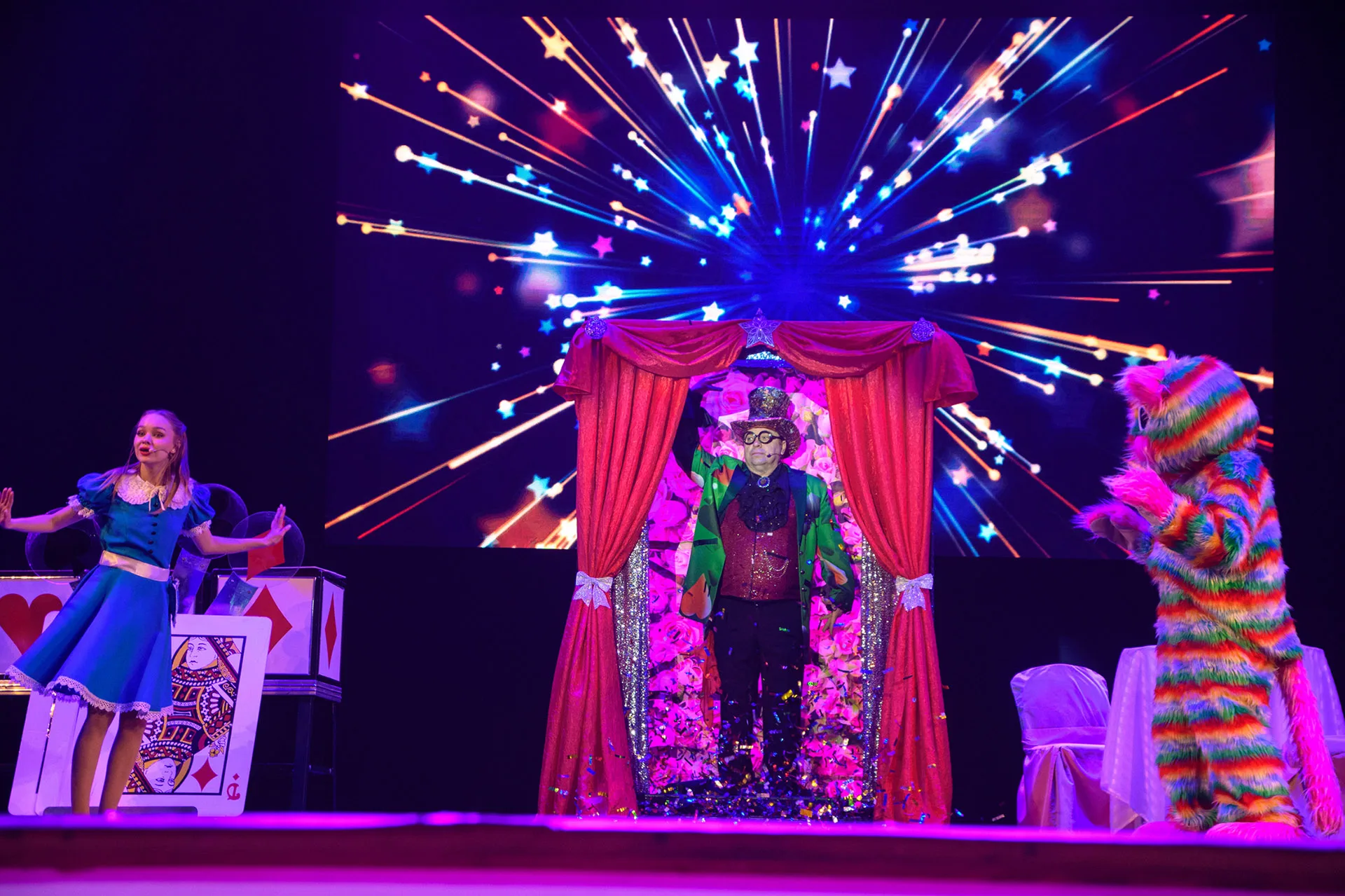 Афиша: Алиса в Стране чудес в Мурманске 21 апреля 2026