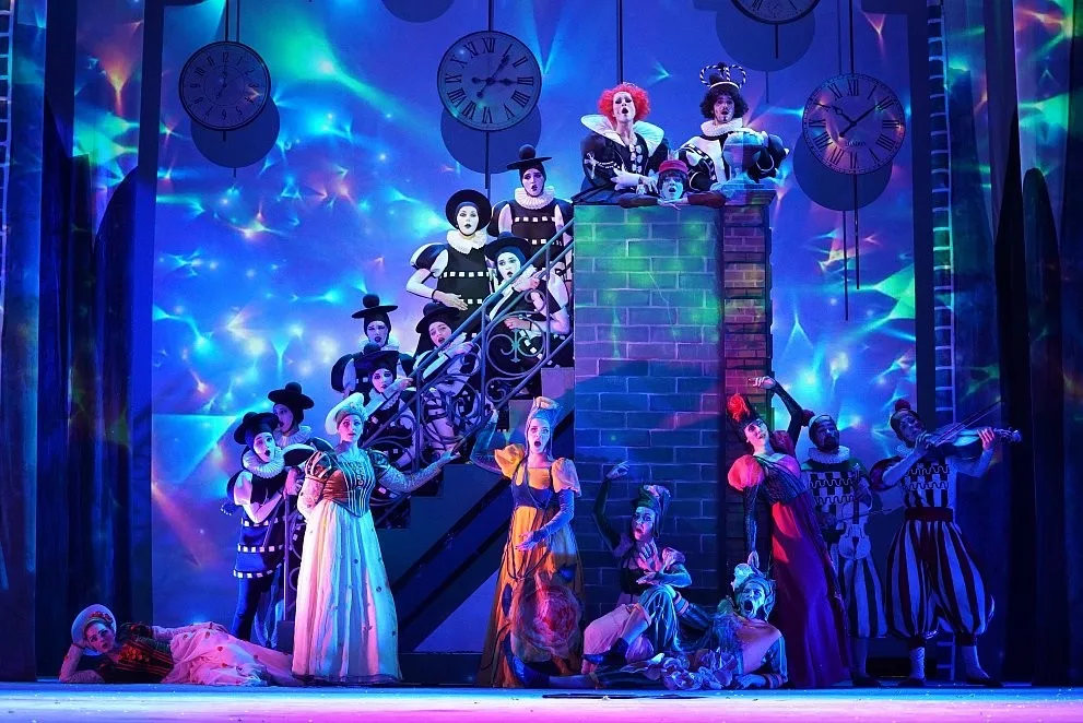 Афиша: Алиса в Зазеркалье в Санкт-Петербурге 4 апреля 2026