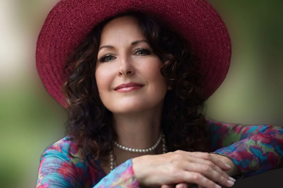 Афиша: Ансамбль «Бархатный сезон» в Москве 5 апреля 2026