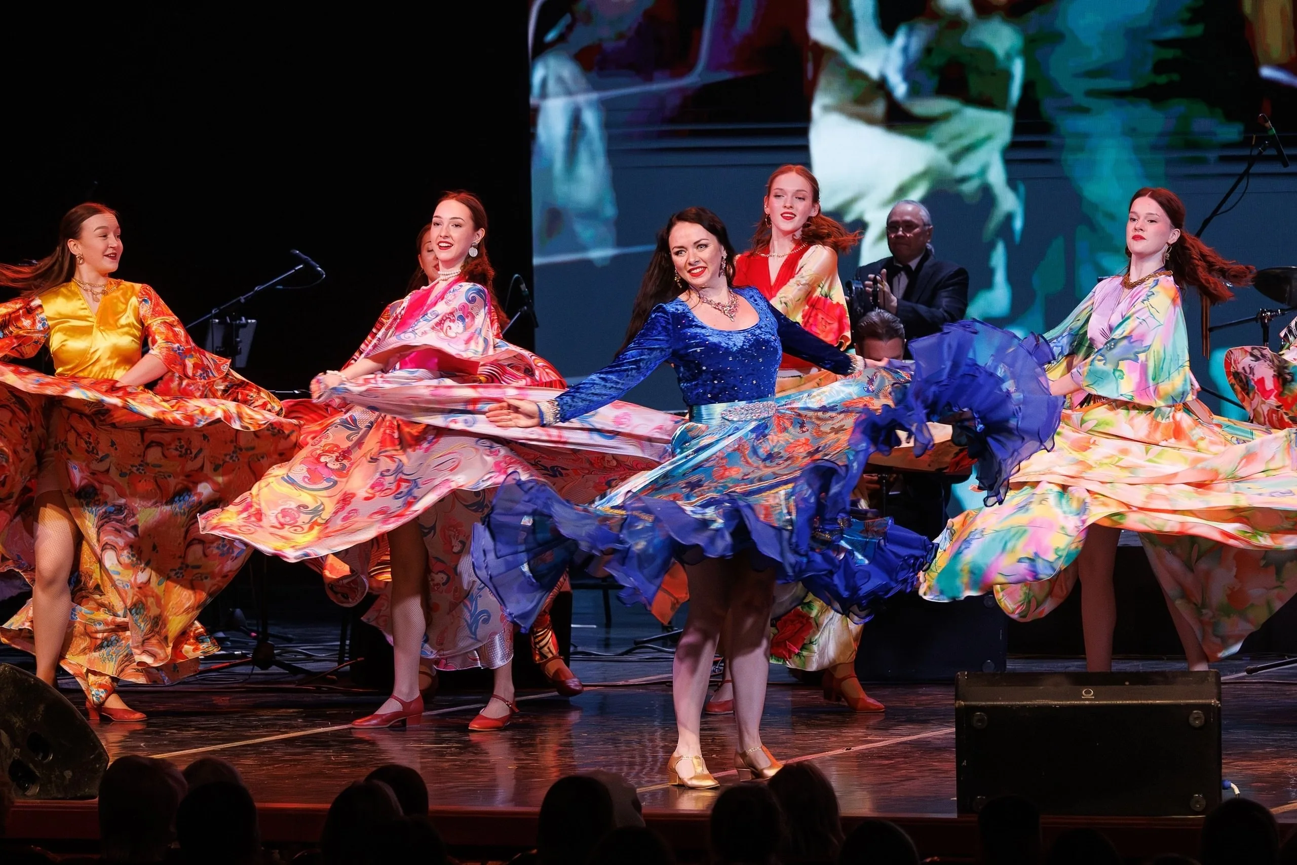 Афиша: Ансамбль «Милай». Цыганский вечер в Тюмени 8 апреля 2026