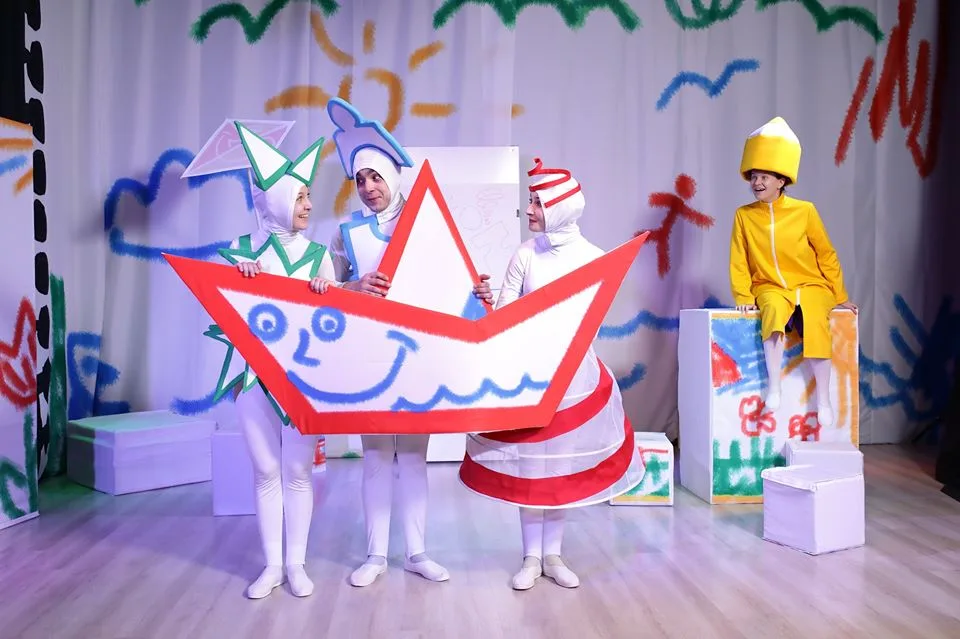 Афиша: Бумажные человечки в Екатеринбурге 5 апреля 2026