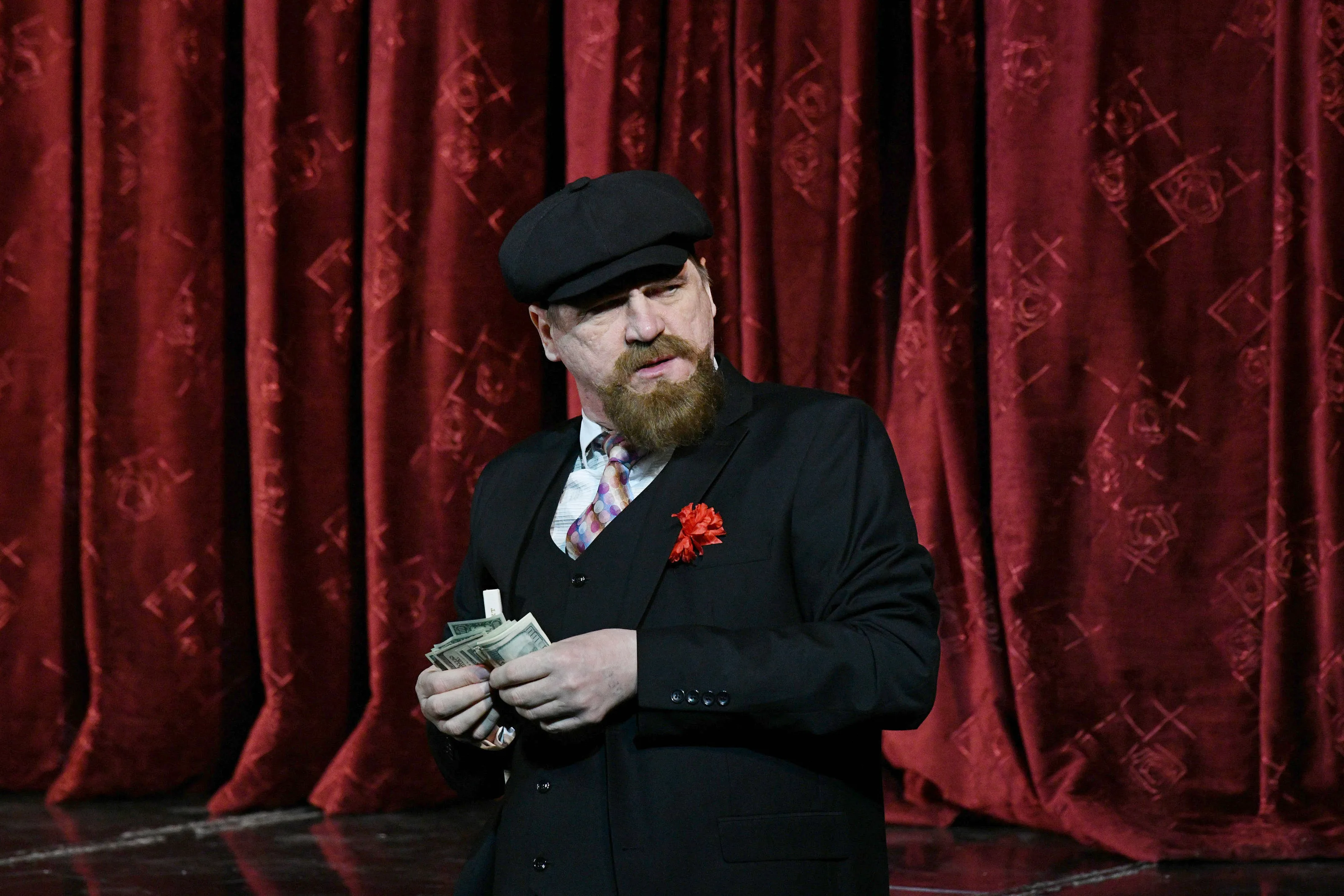 Афиша: Человек из Мумбаи в Уфе 3 апреля 2026