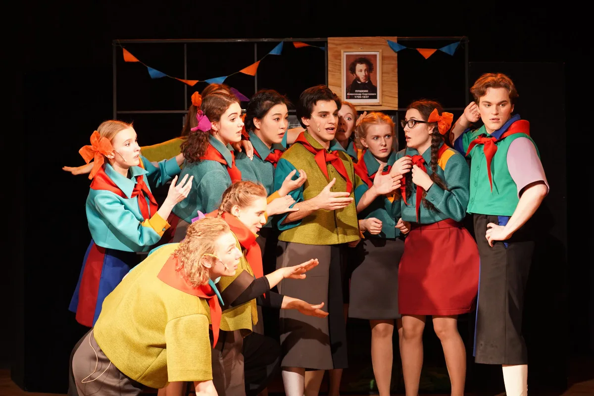 Афиша: Что случилось в 5 «Б»? в Санкт-Петербурге 1 апреля 2026