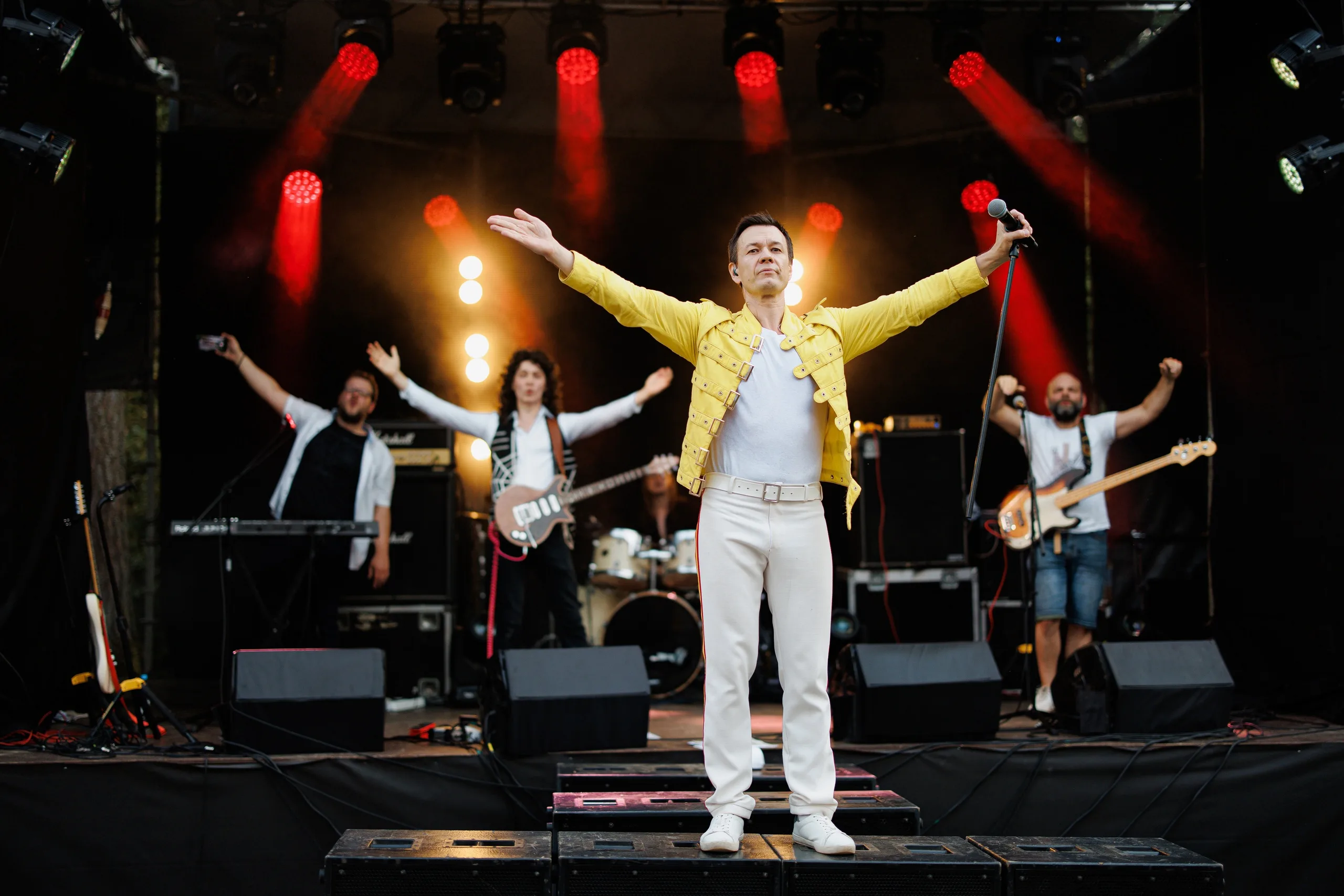 Афиша: Classic Rock Legends Show. Queen Tribute Night в Москве 25 апреля 2026