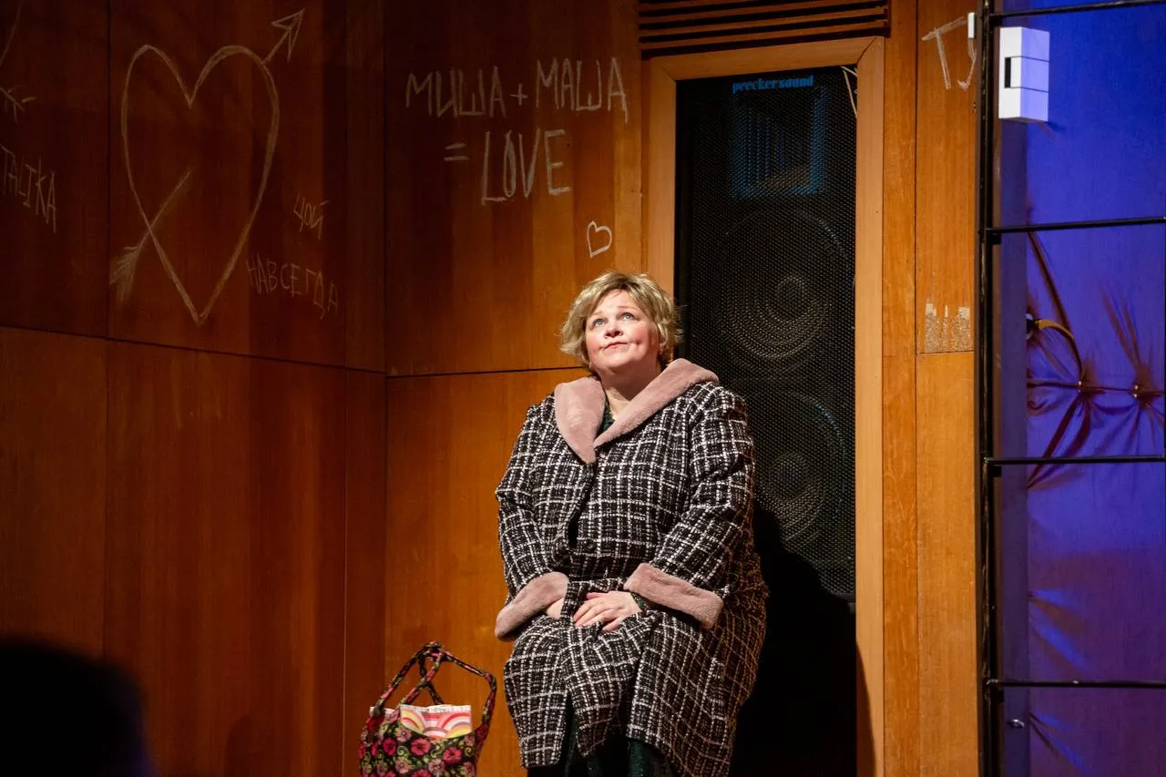 Афиша: Давайте чокнемся! в Выборге 17 апреля 2026