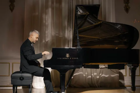 Афиша: Дмитрий Мячин. В этот день рождения в Санкт-Петербурге 30 апреля 2026