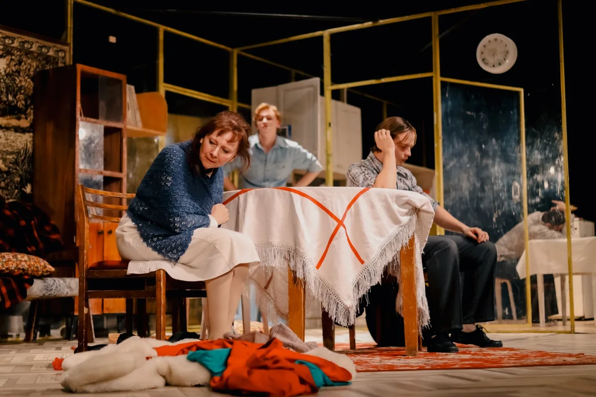 Афиша: Дорогая Елена Сергеевна в Омске 22 апреля 2026